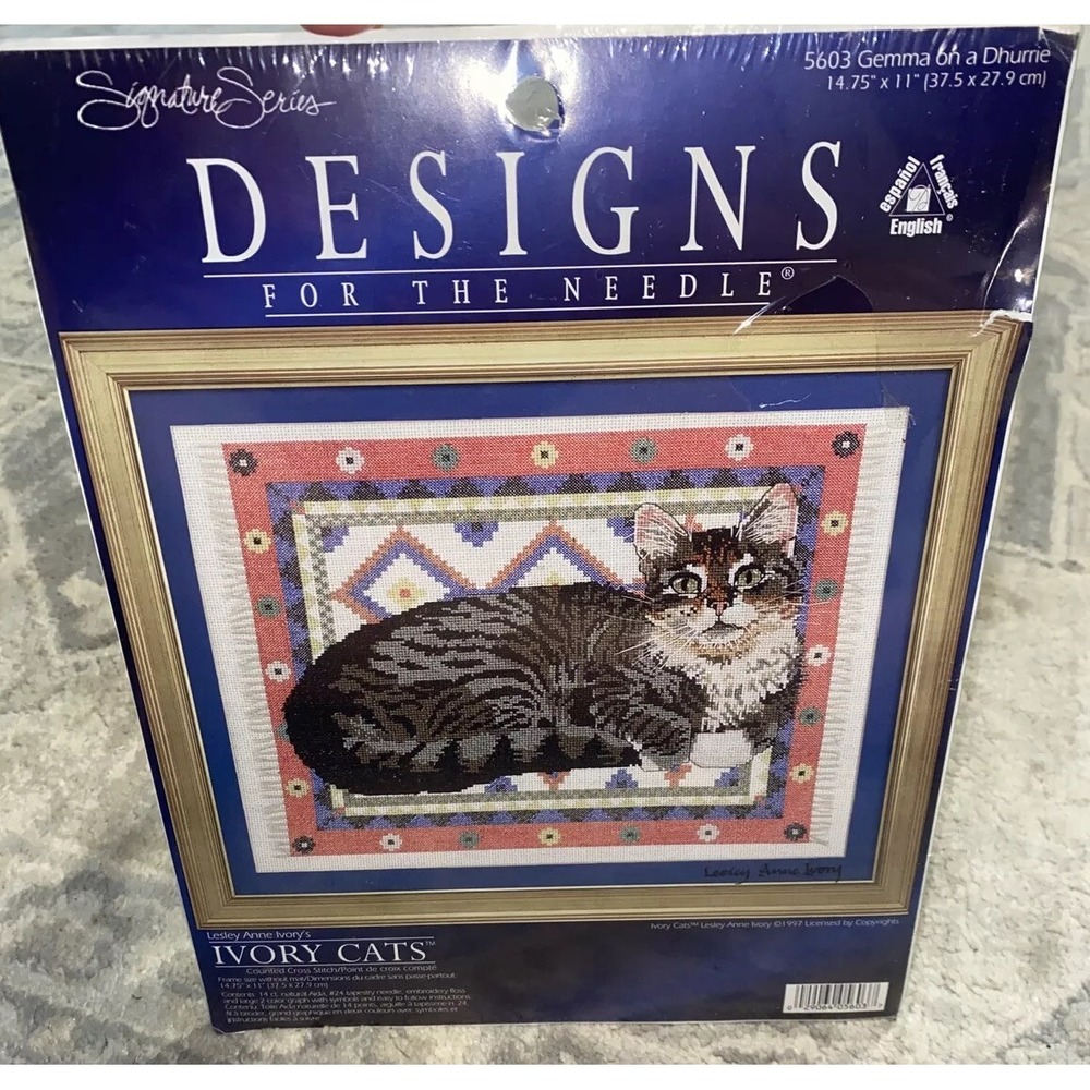 NEW Ivory Cats Gemma on Dhurrie counted‎ cross stitch kit #5603
